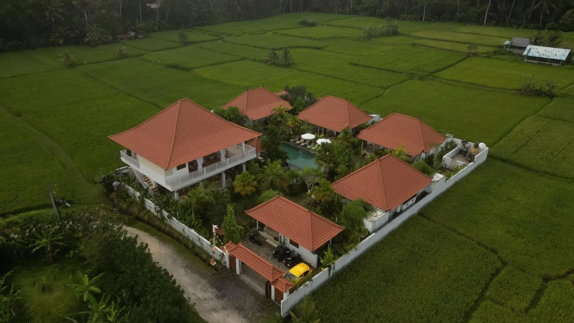 Tulus Hati Ubud Retreat 4*,